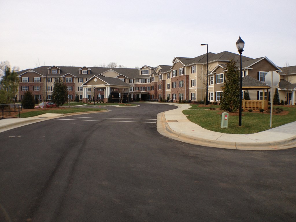 Brooke Pointe Manor Apartments, 1415 Fairington Drive NW, Concord, NC